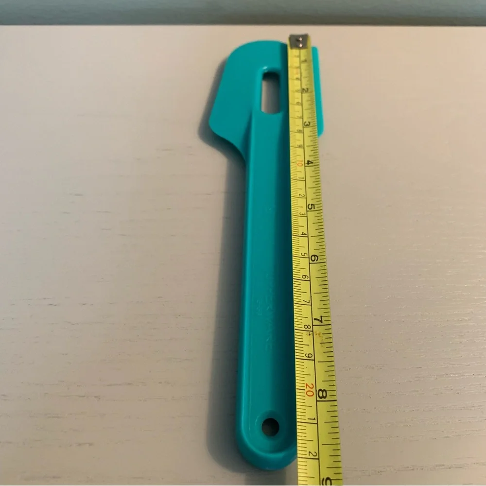 Tupperware Spatula New - Picture 3 of 4